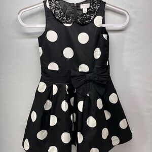 Place Black Dress with White Polka Dots and‎ Sequin Collar